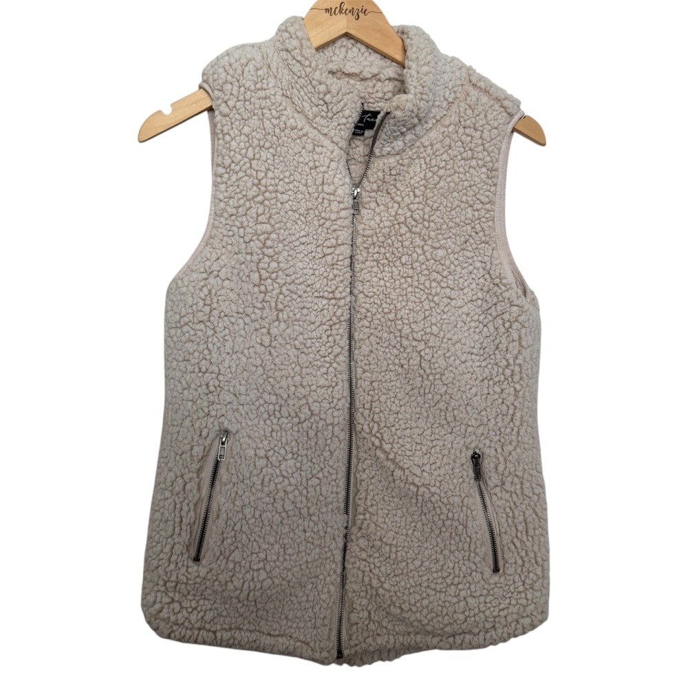 Love Tree Women’s Sherpa Fleece Vest Size Small Cozy Zip Up Neutral